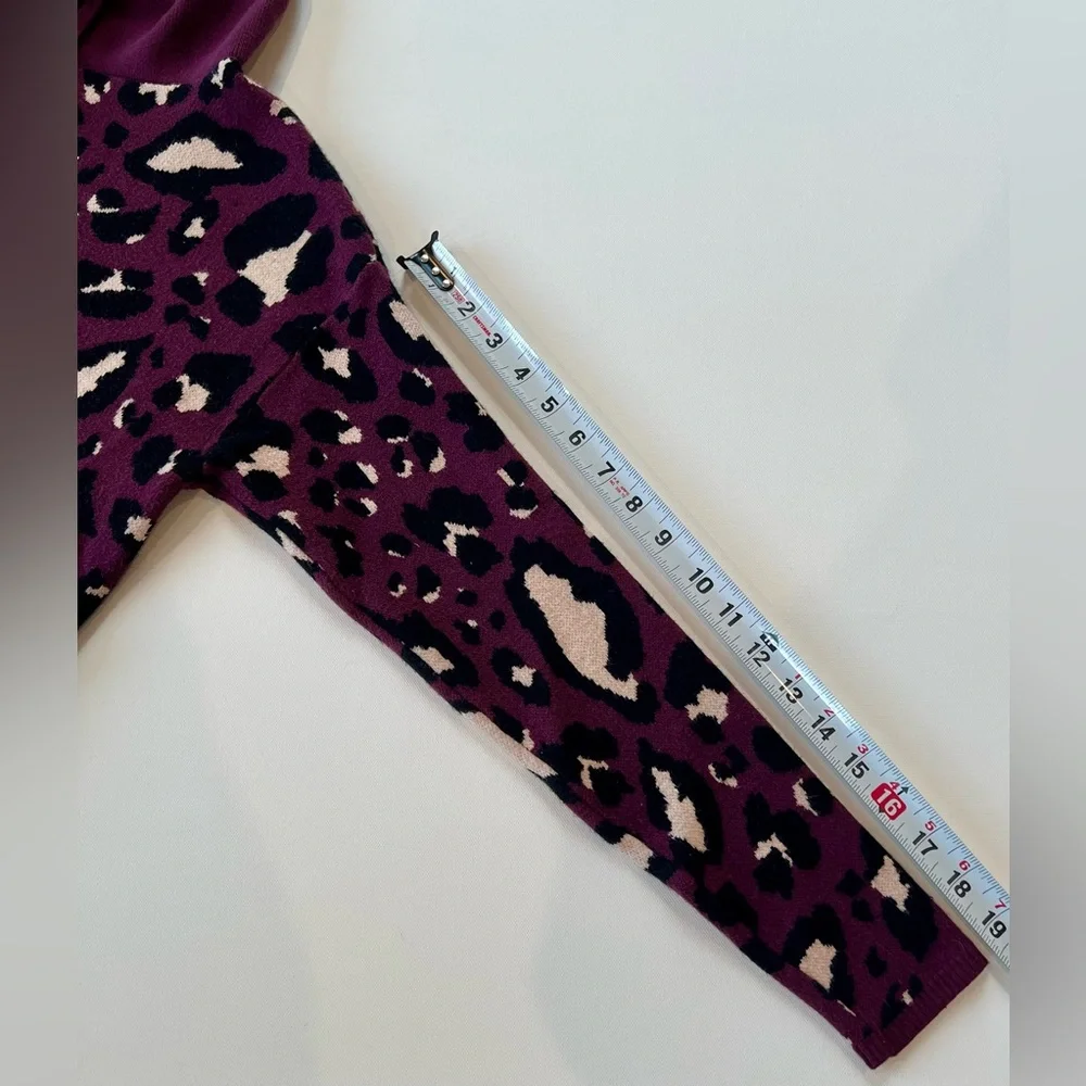 Lou & Grey Purple Cream Black Leopard Animal Print Hood - Picture 8 of 15